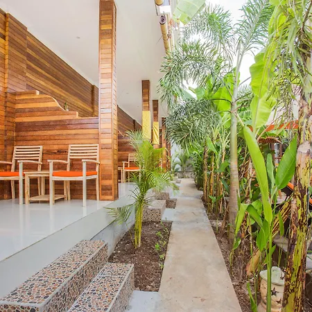 Dinatah Lembongan Villas