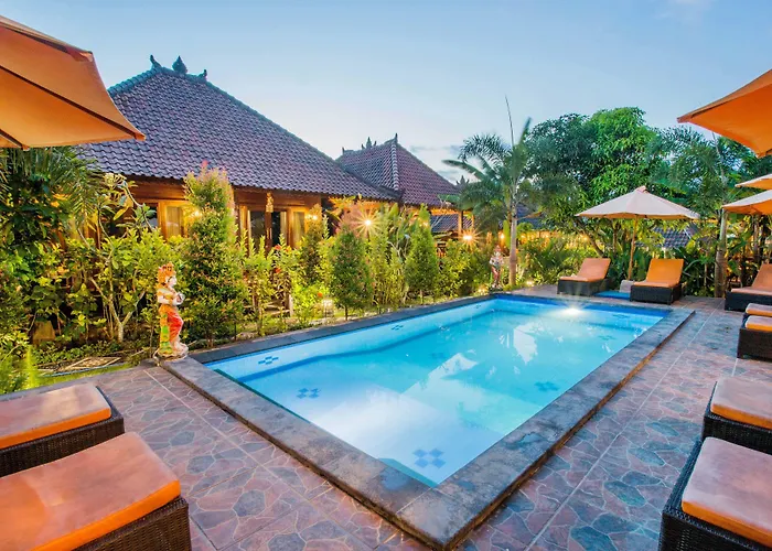 Dinatah Lembongan Villas Hotel 4*