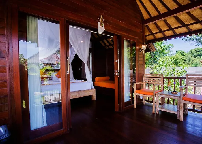 Dinatah Lembongan Villas Hotel 4*