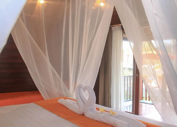 Dinatah Lembongan Villas Hotel 4*