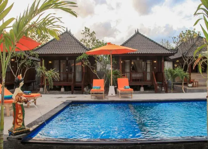 Hotel Dinatah Lembongan Villas 4*